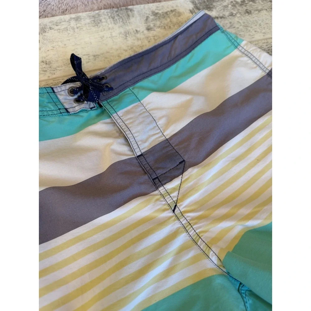 PATAGONIA Striped Board Shorts Swim‎ Trunks Men's Size 35 Casual Beach Surf Pool